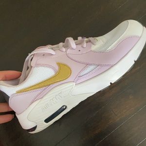Nike air max excee GS BRAND NEW